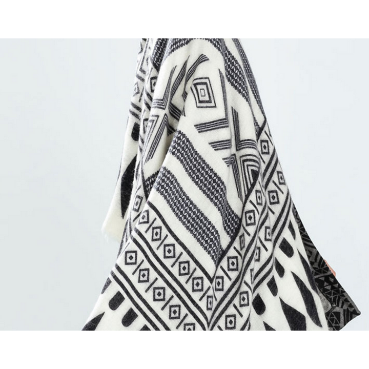 Black and White Color Printing Shawl Image 3