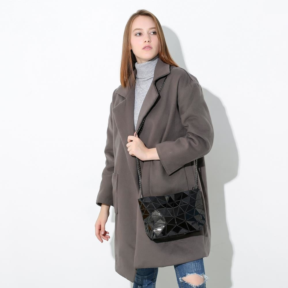 Black Glossy Shoulder Handbag with Metal Chain and Stylish Geometric Design - Crossbody Messenger Bag Purse for Casual Image 3