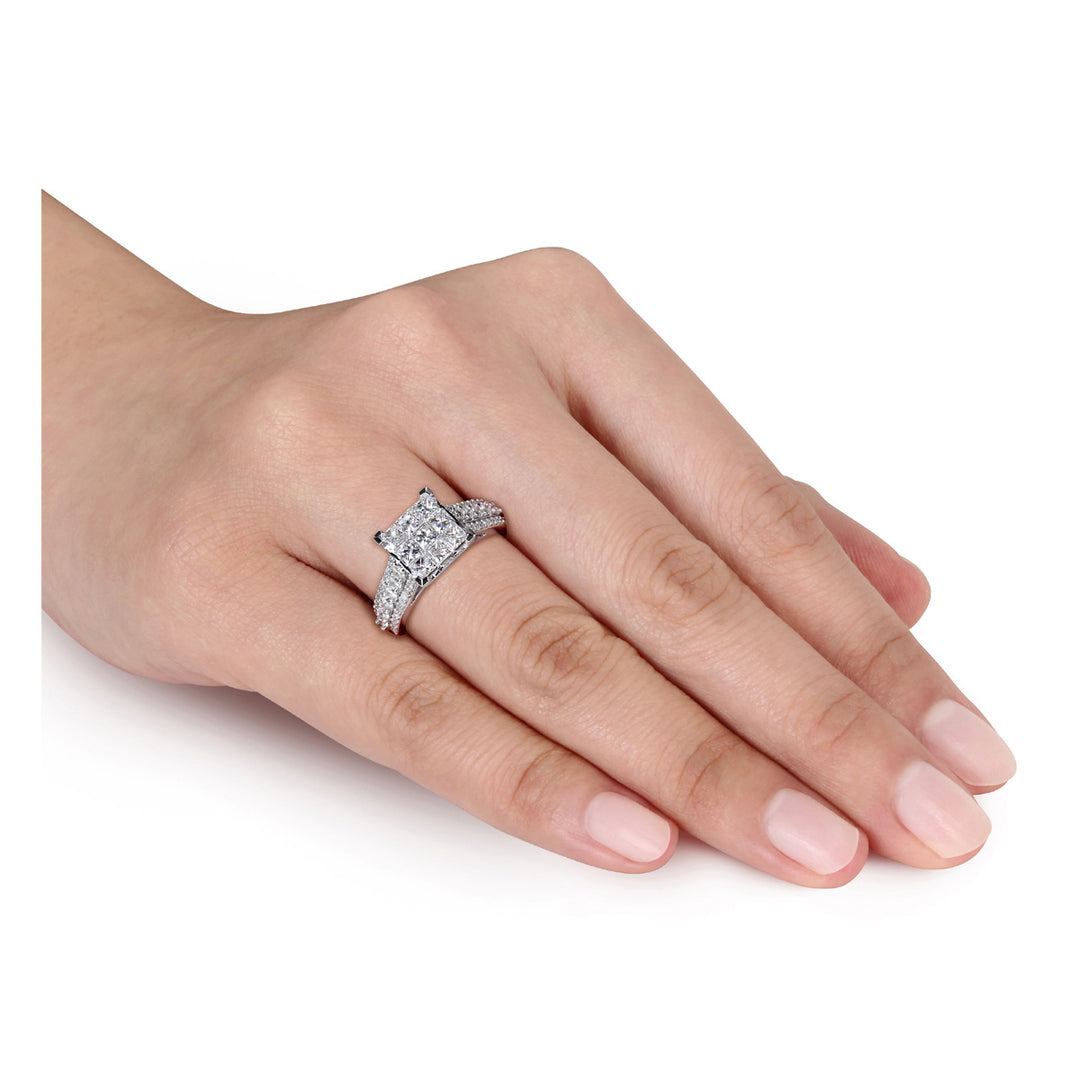 1 1/2 Carat (ctw G-HI2-I3) Princess-Cut Diamond Engagement Ring in 10K White Gold Image 3