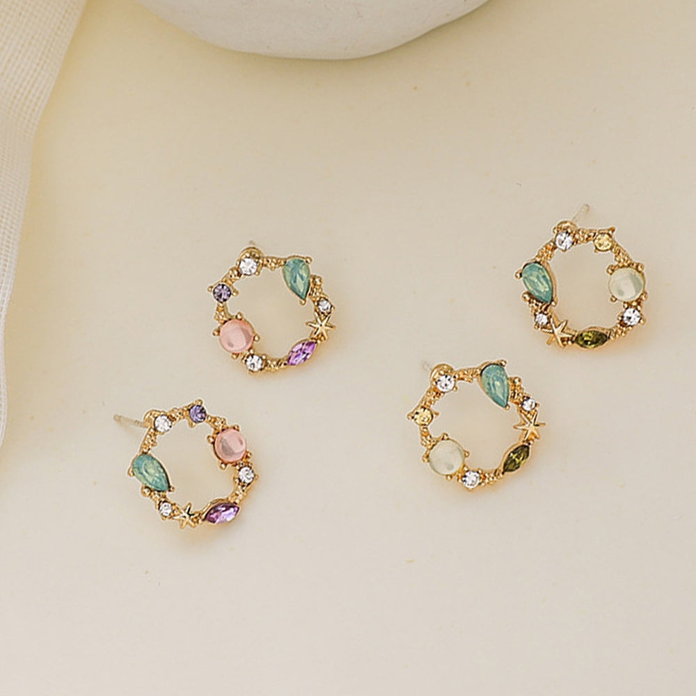 1 Pair Alloy Studs Earrings Exquisite Geometric Rhinestone Wreath Piercing Ear Studs for Daily Life Image 2