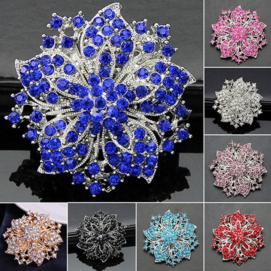 Brooch Pin Exquisite Anti-rust Silver Plated Rhinestone Round Blossom Flower Breastpin for Dating Image 1