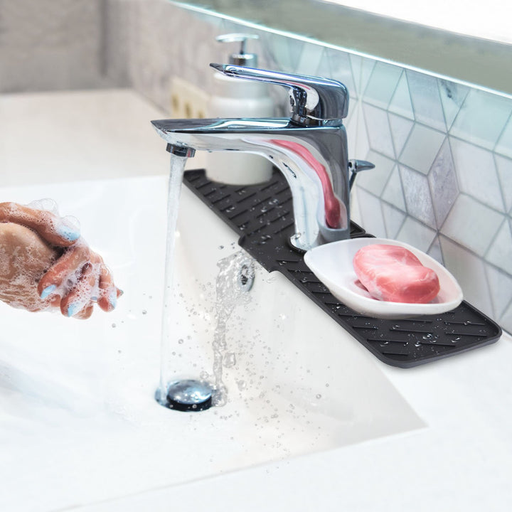 Silicone Faucet Mat Kitchen Sink Splash Guard Drain Mat Drying Pad Kitchen Mat Bathroom Drip Catcher Image 1