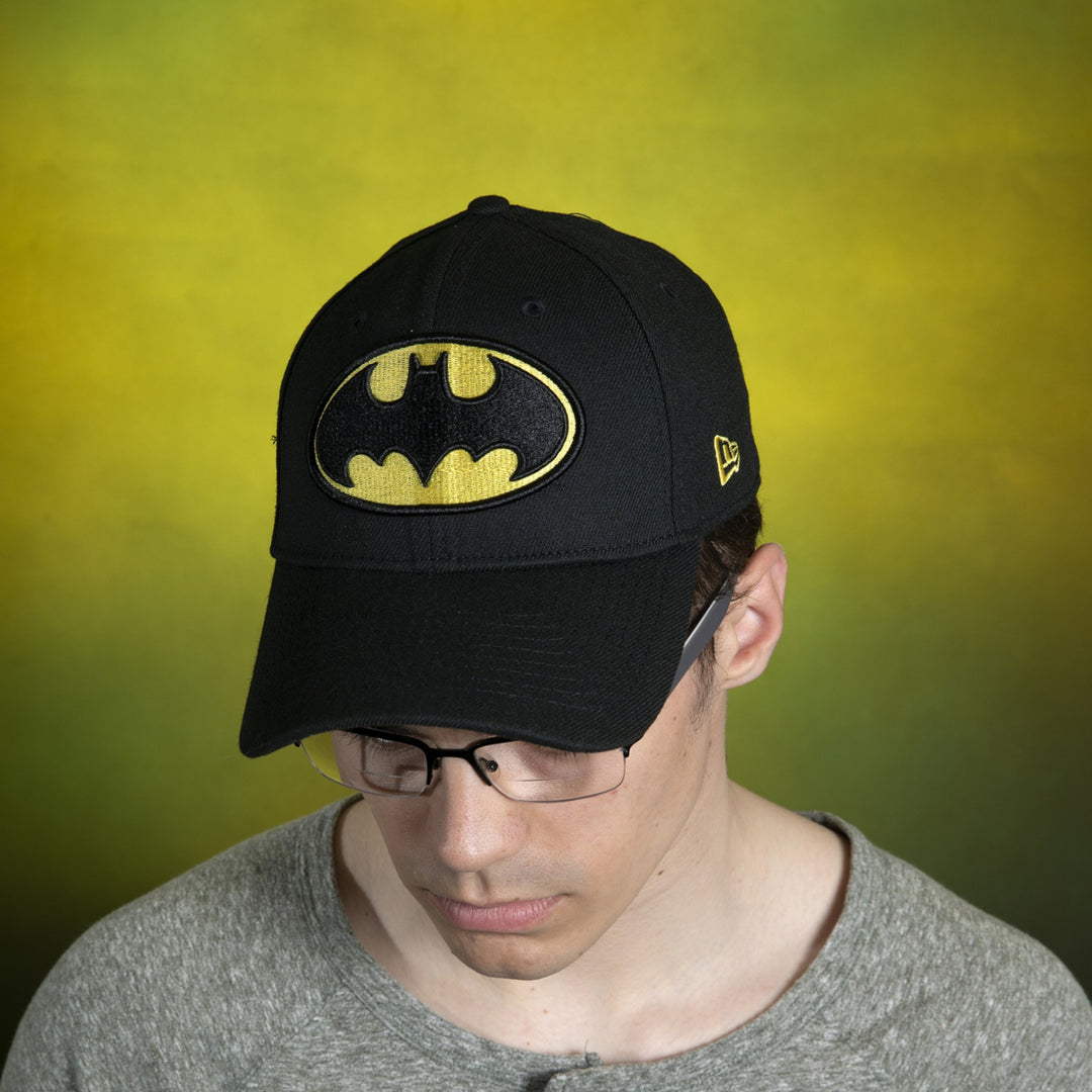 Batman Classic Symbol Color Block  Era 39Thirty Fitted Hat Image 4