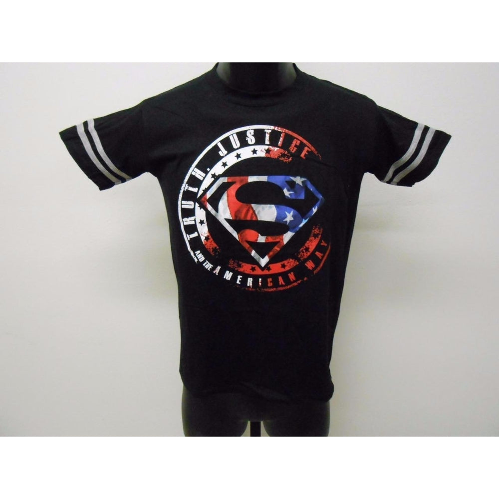 Superman Unisex YOUTH S Small Size 8 USA Patriotic T-Shirt Image 2