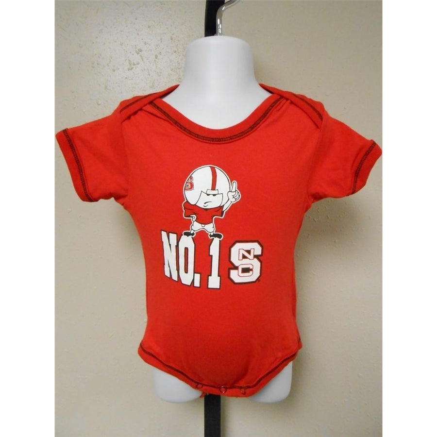 "NO. 1" NORTH CAROLINA STATE WOLFPACK RED CREEPER INFANTS 12 MONTHS 17XH Image 1
