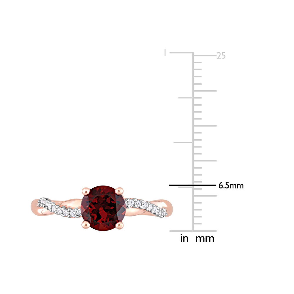 1.30 Carat (ctw) Round-Cut Garnet Ring in 14K Rose Pink Gold with Diamonds Image 2