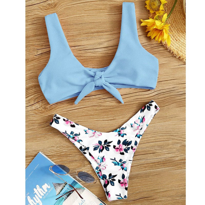 Floral Beach Split Bikini Swimsuit Image 3