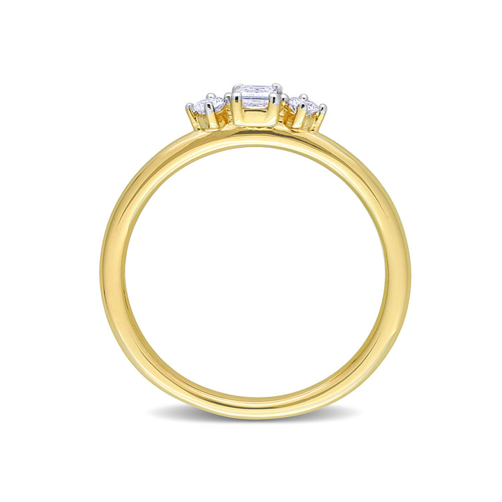 1/4 Carat (ctw I1-I2H-I) Three-Stone Emerald-Cut Diamond Ring in 14K Yellow Gold Image 3