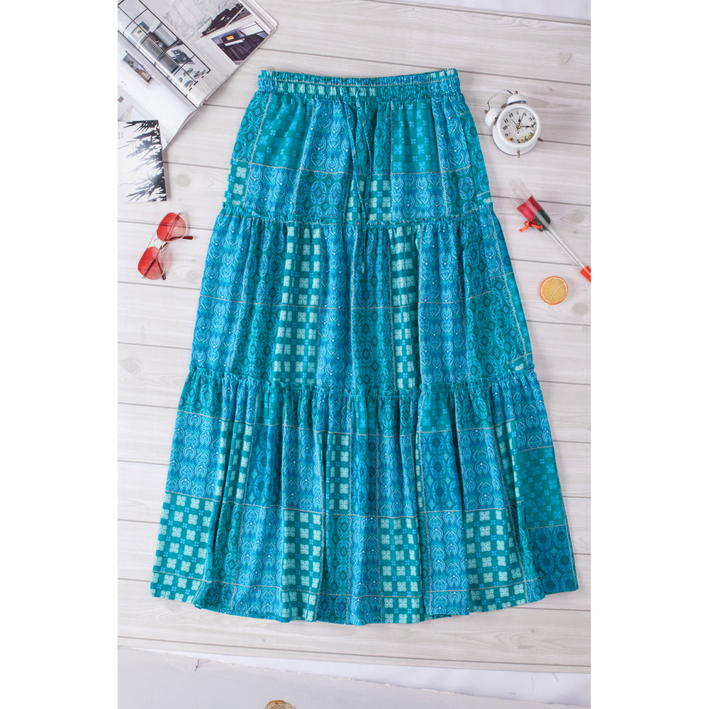 Womens Green Tiered Paisley Print Pocketed Maxi Skirt Image 2