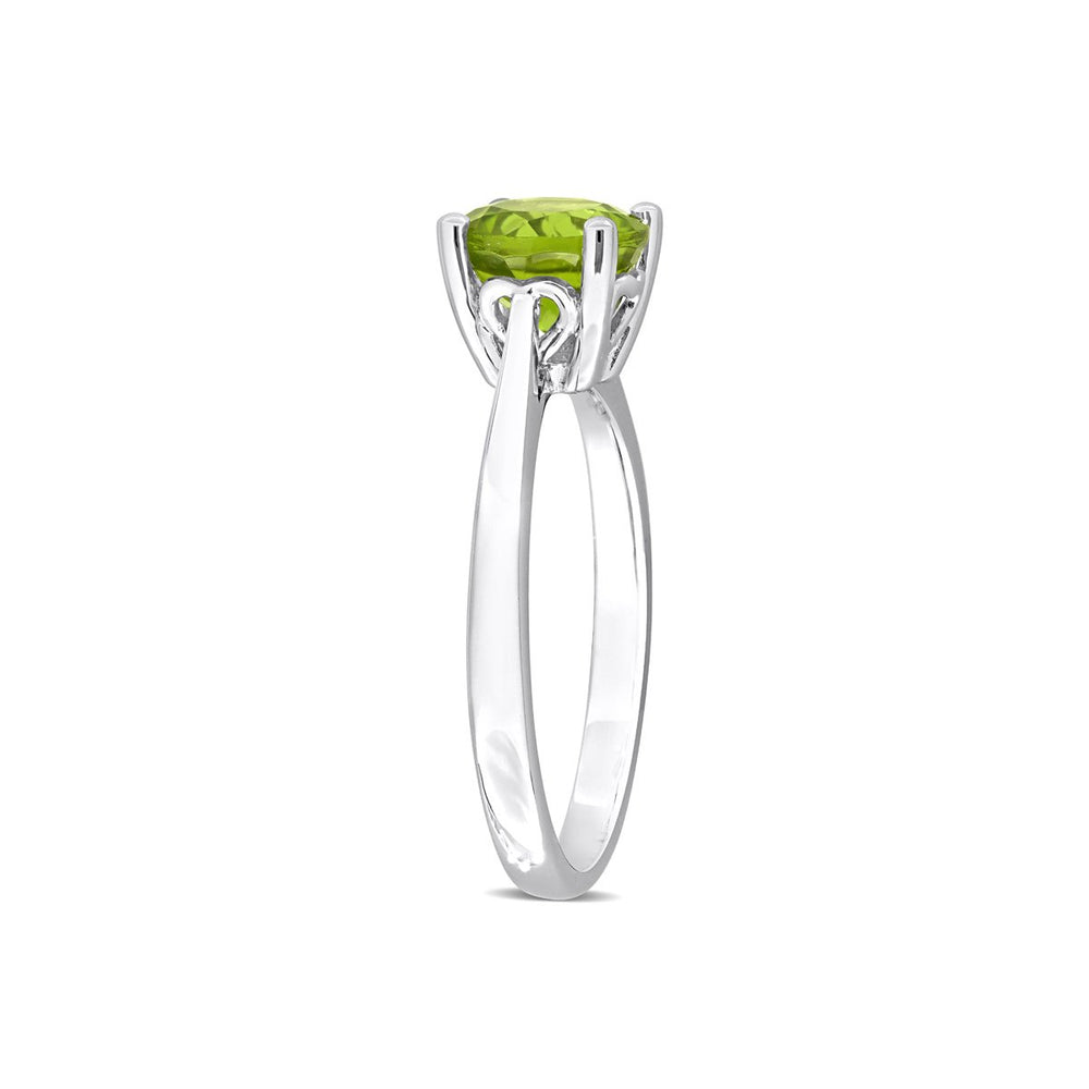 1.50 Carat (ctw) Peridot Solitaire Ring in Sterling Silver Image 2