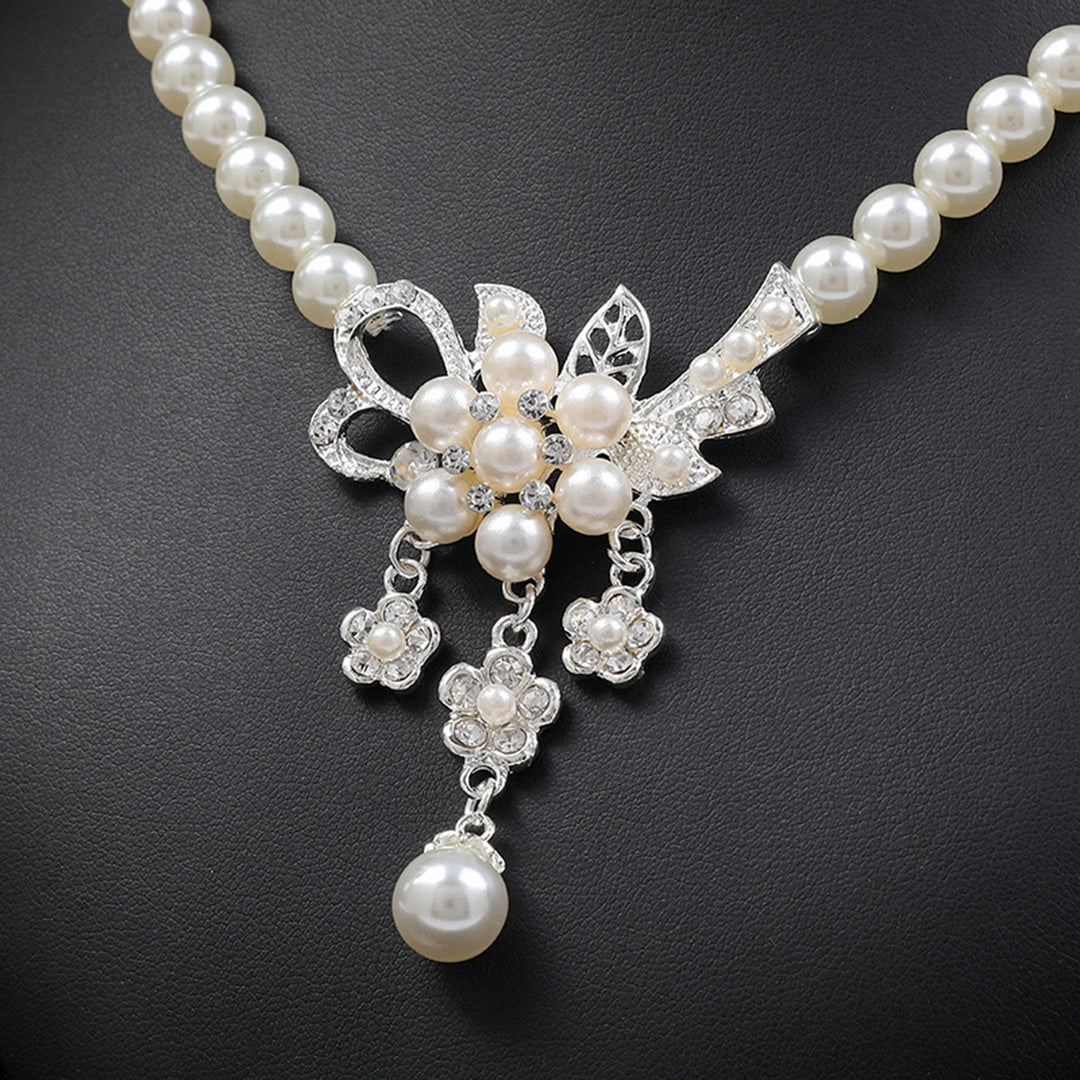 1 Set Women Necklace Beaded Glossy Faux Pearls Rhinestone Embedded Flower Bride Necklace Stud Earrings Kit Wedding Image 11