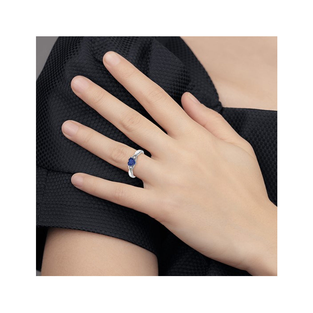 3/4 Carat (ctw) Lab-Created Blue Sapphire Heart Ring in Sterling Silver Image 3