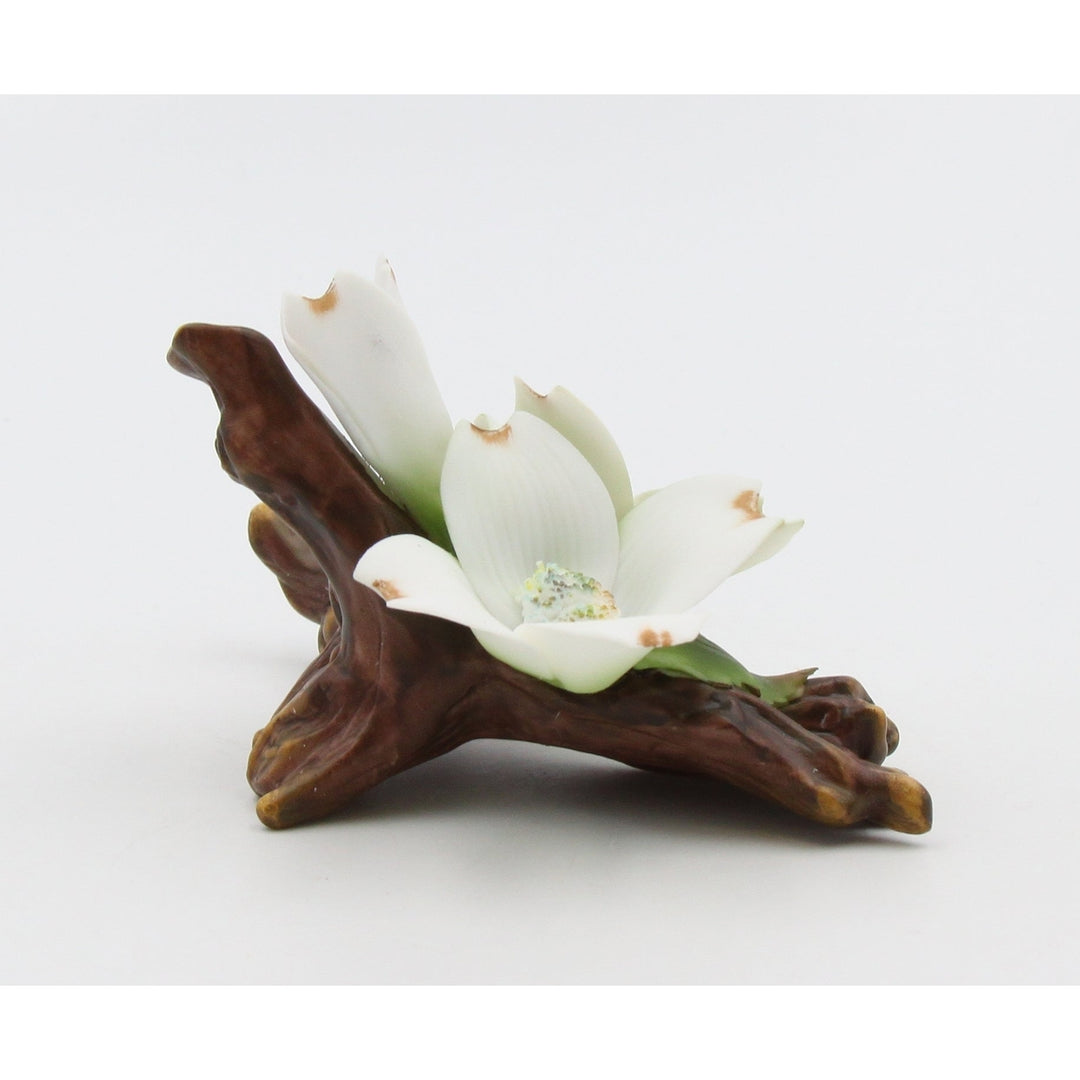 Ceramic Dogwood Flower FigurineHome DcorMomFarmhouse Kitchen Dcor, Image 3