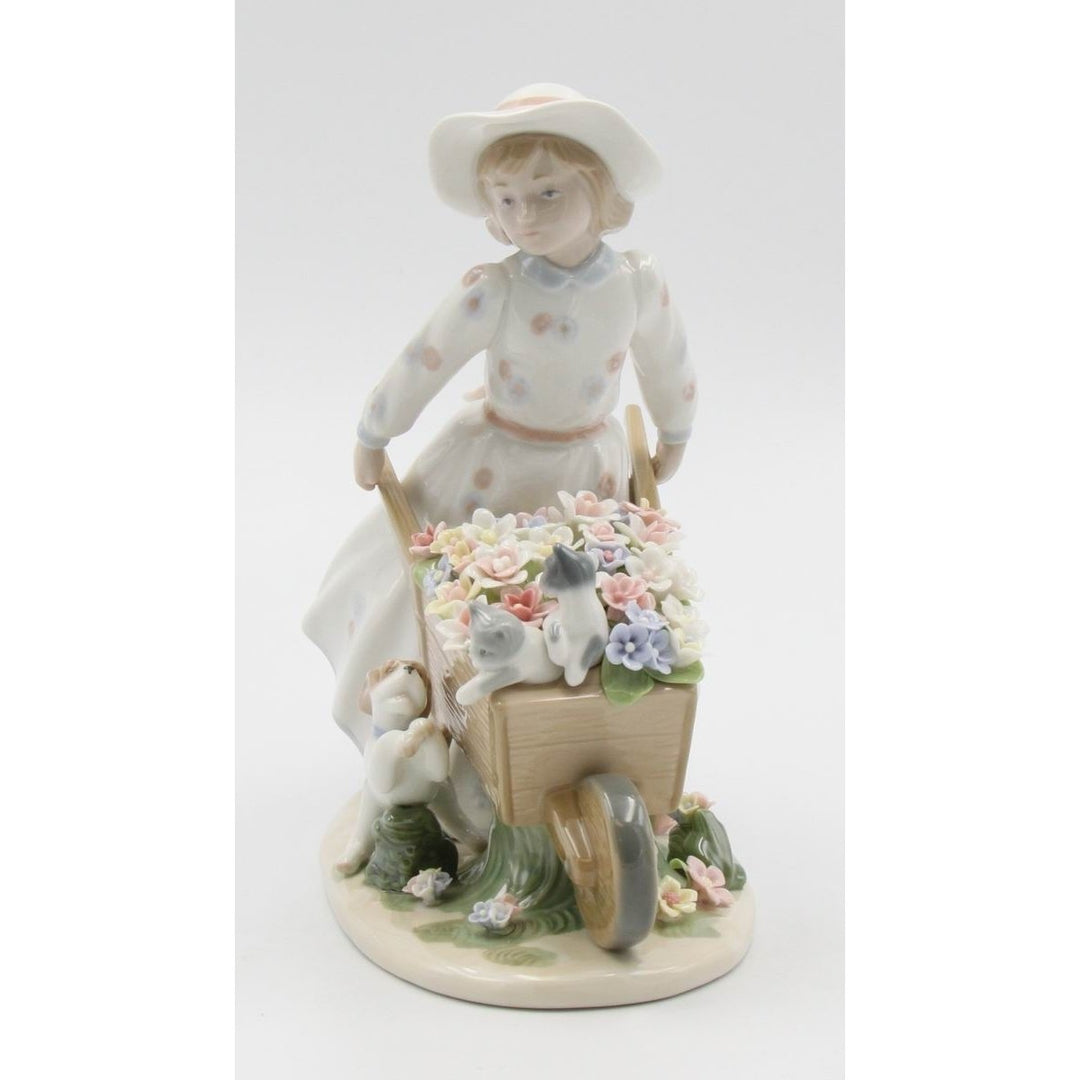 Ceramic Girl With Flower Wagon FigurineHome DcorMomFarmhouse Kitchen Dcor, Image 4