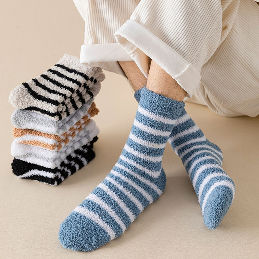 1 Pair Men Striped Socks Thickening Keep Warm Coral Fleece Individuality Cold Resistant Middle Tube Socks for Daily Use Image 1