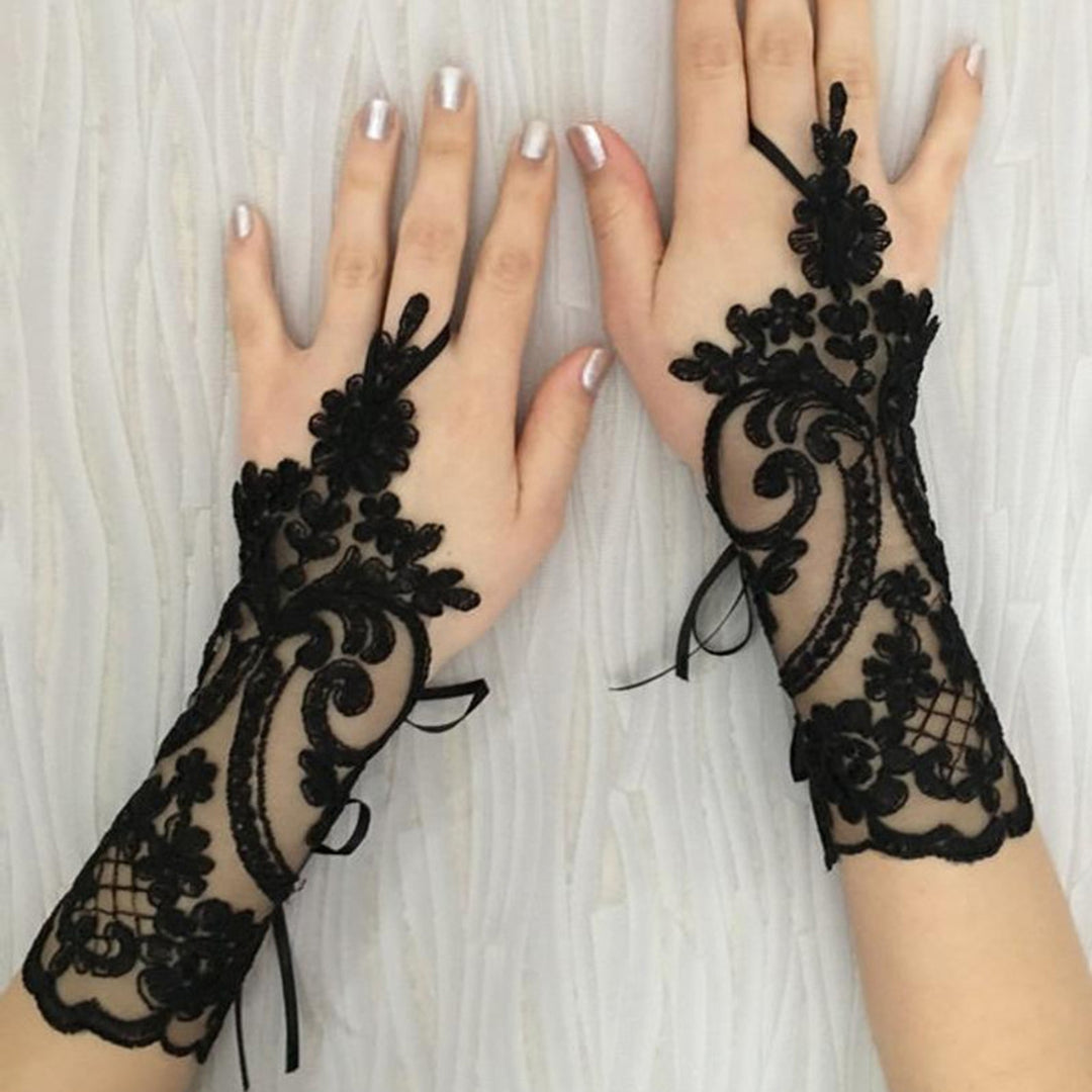 1 Pair Fingerless Wrist Length Lace-up Bridal Gloves See-through Lace Hollow Wedding Gloves Bridal Accessories Image 4