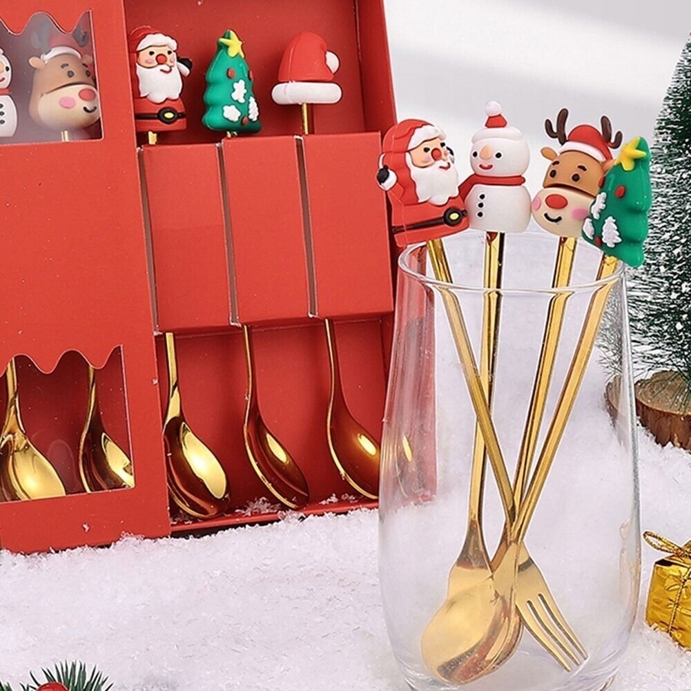 Elegant Christmas Cutlery Set Ideal for Hosting Gift Giving and Celebrating Image 1