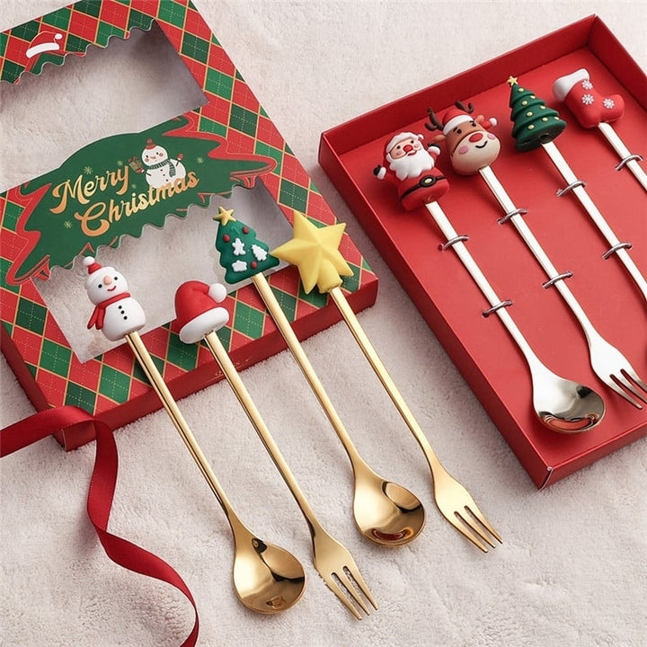 Elegant Christmas Cutlery Set Ideal for Hosting Gift Giving and Celebrating Image 4