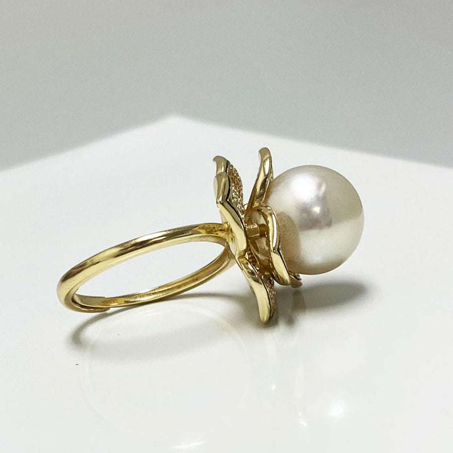 Amaryllis South Sea Gold Pearl Ring Image 1