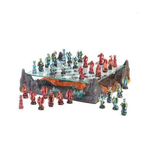 DAWN OF BATTLE CHESS SET Image 1