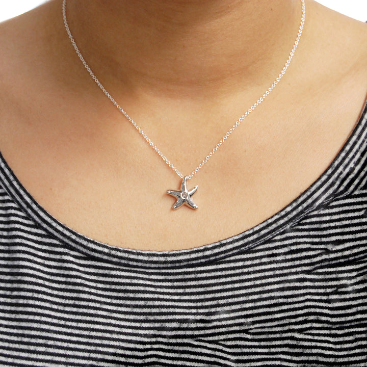 Sterling Silver Star Fish Necklace With Simulated Diamond In Center Image 2