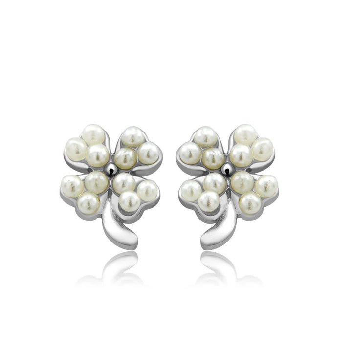 Sterling Silver Clover Freshwater Pearls Stud Earrings Image 3