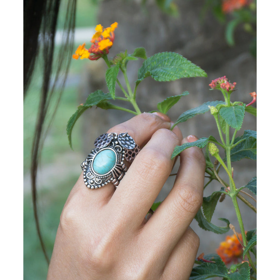 Vintage Inspired Turquoise Stone Embellished Armor Ring with Hammered Coins Detailing Image 1