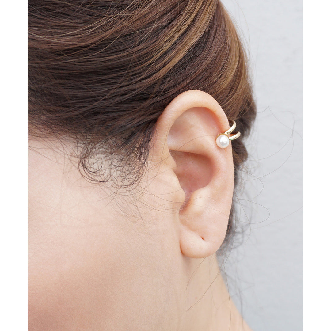 Gold or Silver Tone Pearl Ear Cuff No Pierce Minimal Dainty Fashion Earring Image 1