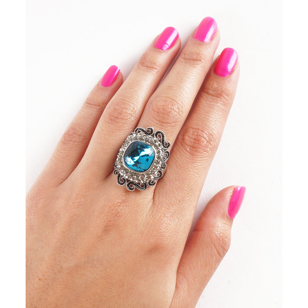 HOLIDAY CLEARANCE SALE! Vintage Inspired Womens Sky Blue Topaz Gemstone Cocktail Ring Image 2