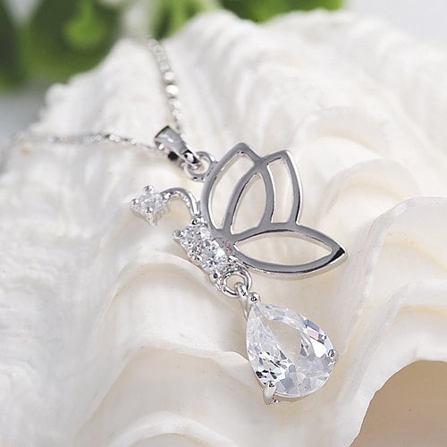 Womens Butterfly Crystal Pendant Necklace Image 3