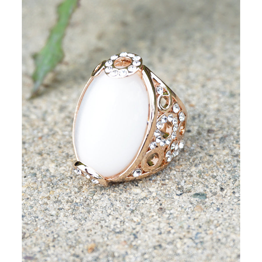 Modern Snow Globe Womens White Gem and Bubble Crystals on a Rose Gold Fashion Ring Image 1