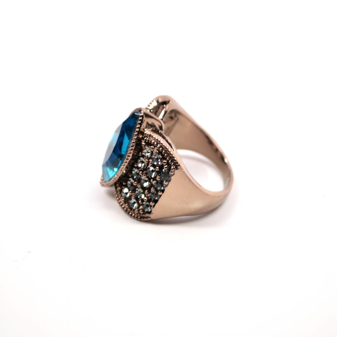 Vintage Inspired Aqua Blue Topaz Womens Gemstone Cocktail Ring Image 4