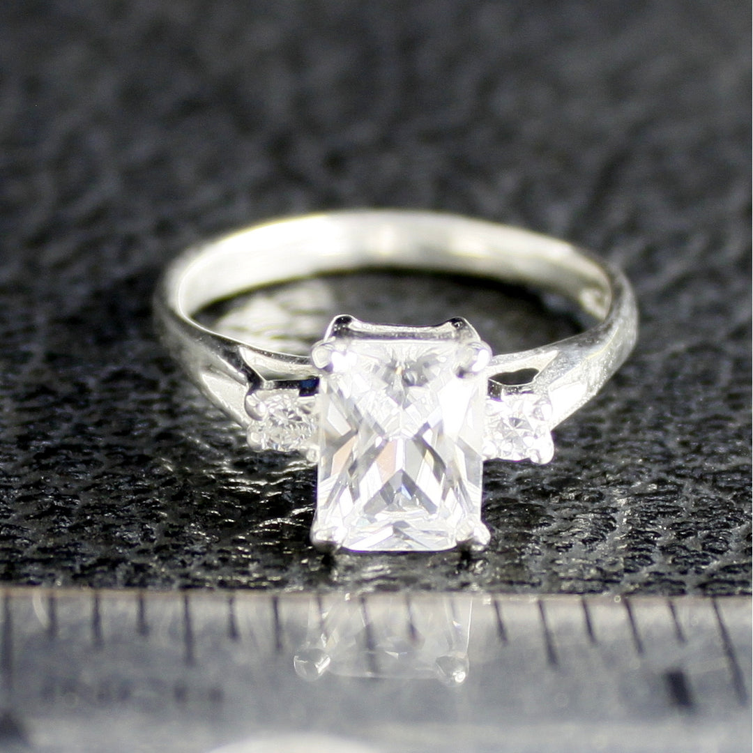 Sterling Silver Ladies Ring Radiant Cut Cubic Zirconia SR171 Image 4