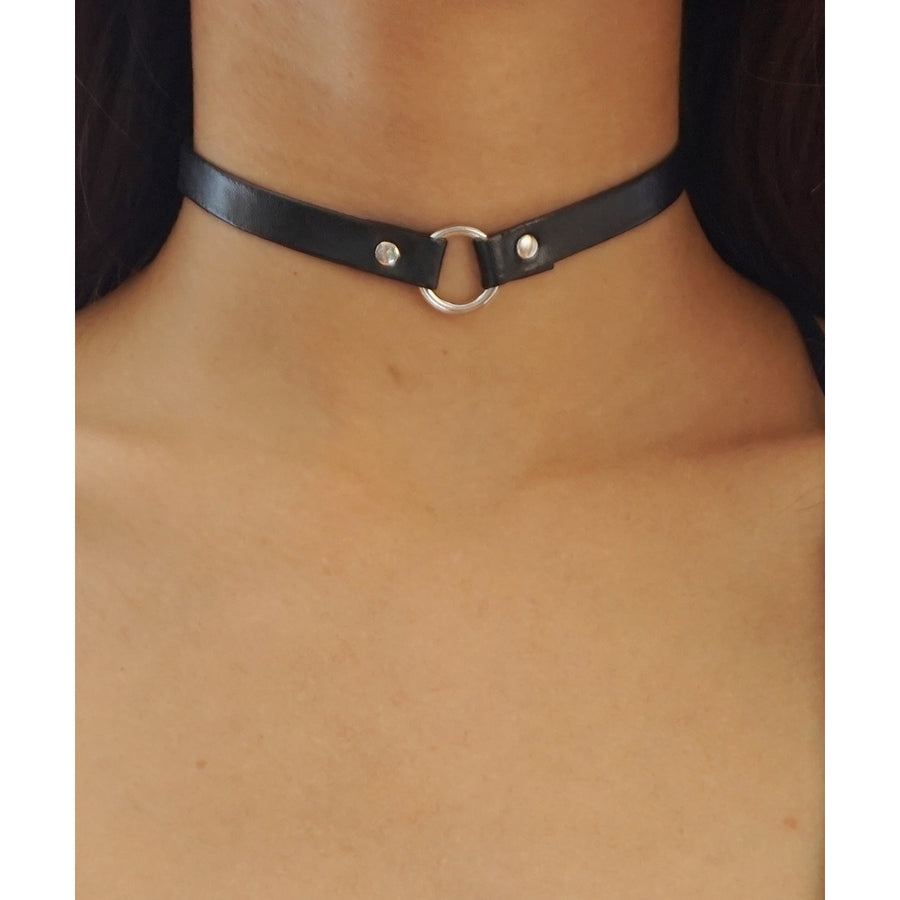 BLACK WITH SILVER RING CHOKER Image 1