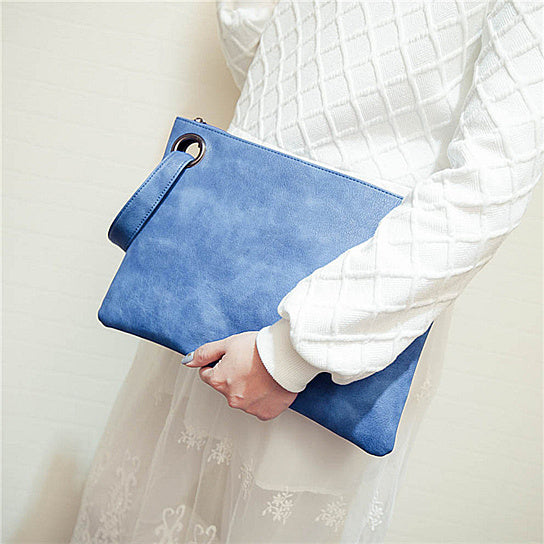 Simple and Stylish Large Capacity Clutch Image 1