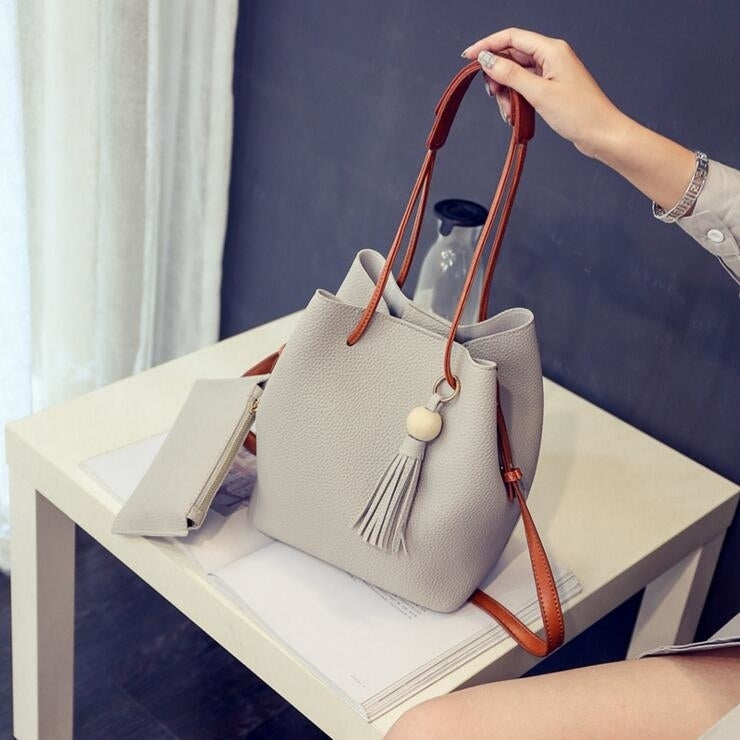 Simple Tassel Bucket Handbag Shoulder Messenger Bag Image 1