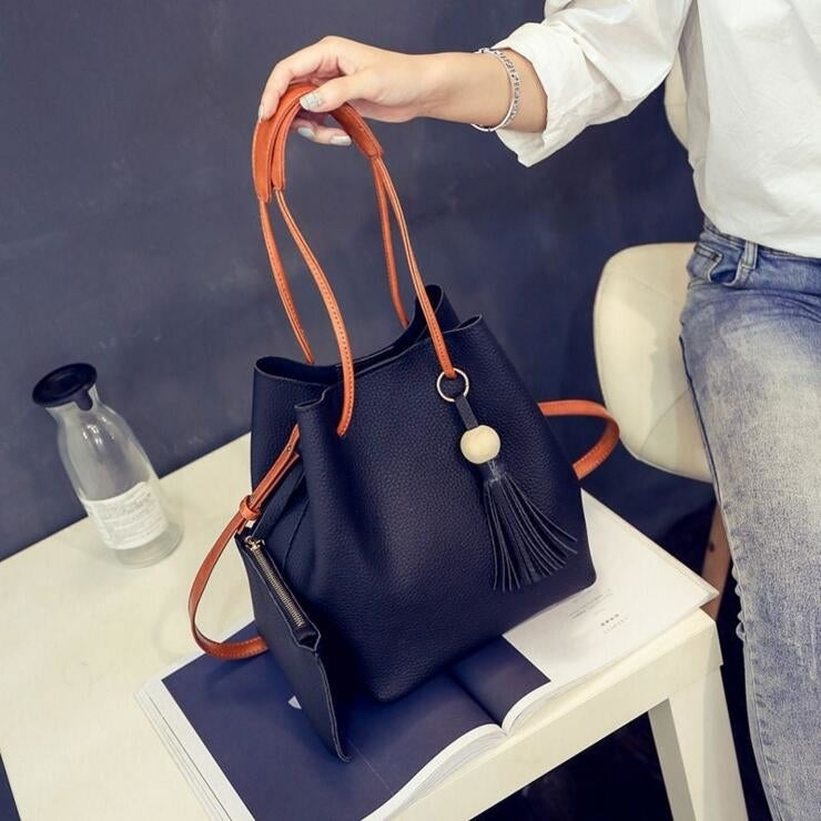 Simple Tassel Bucket Handbag Shoulder Messenger Bag Image 3