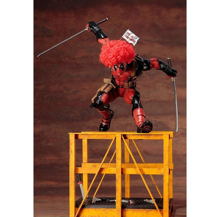 Kotobukiya Marvel Now! Super Deadpool ArtFX+ Statue w/Accessories Collectible Figure Image 3