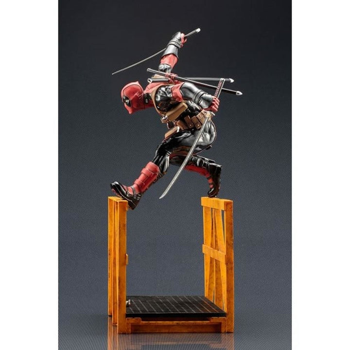 Kotobukiya Marvel Now! Super Deadpool ArtFX+ Statue w/Accessories Collectible Figure Image 4