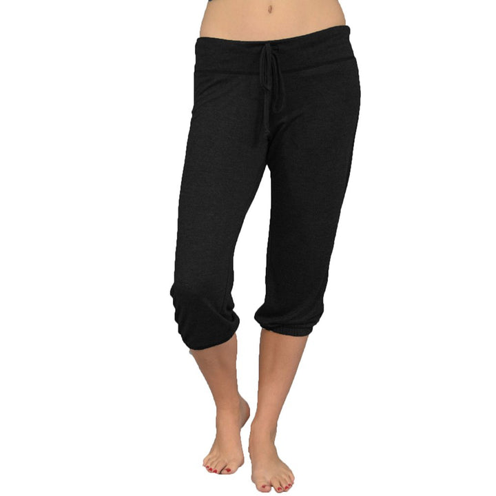 Women Crop Pants Image 1