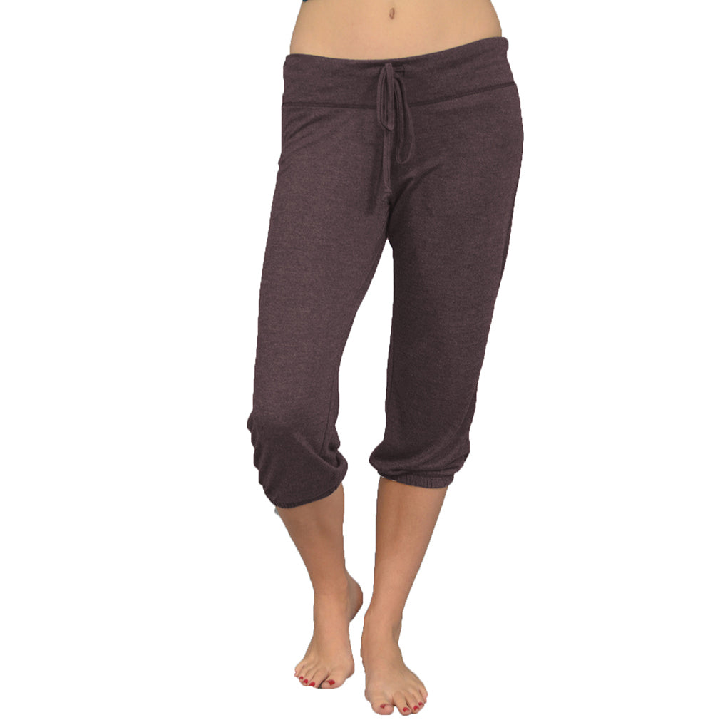 Women Crop Pants Image 3