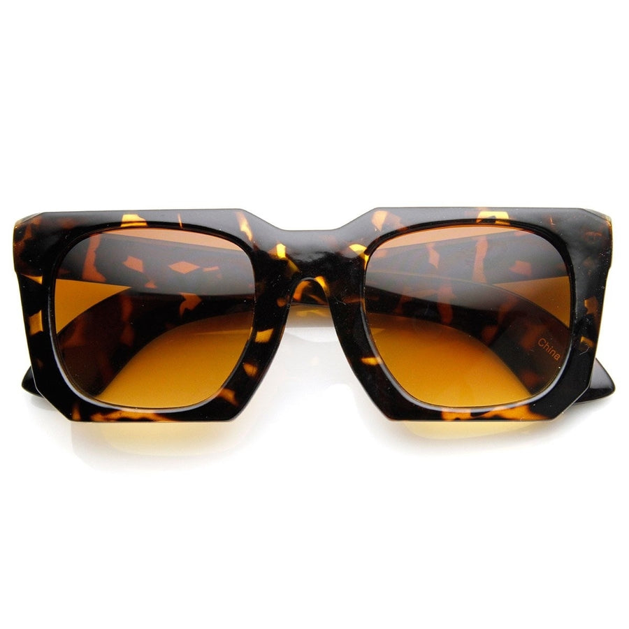 Bold Square Angled Frame Mod Horn Rimmed Sunglasses Image 1