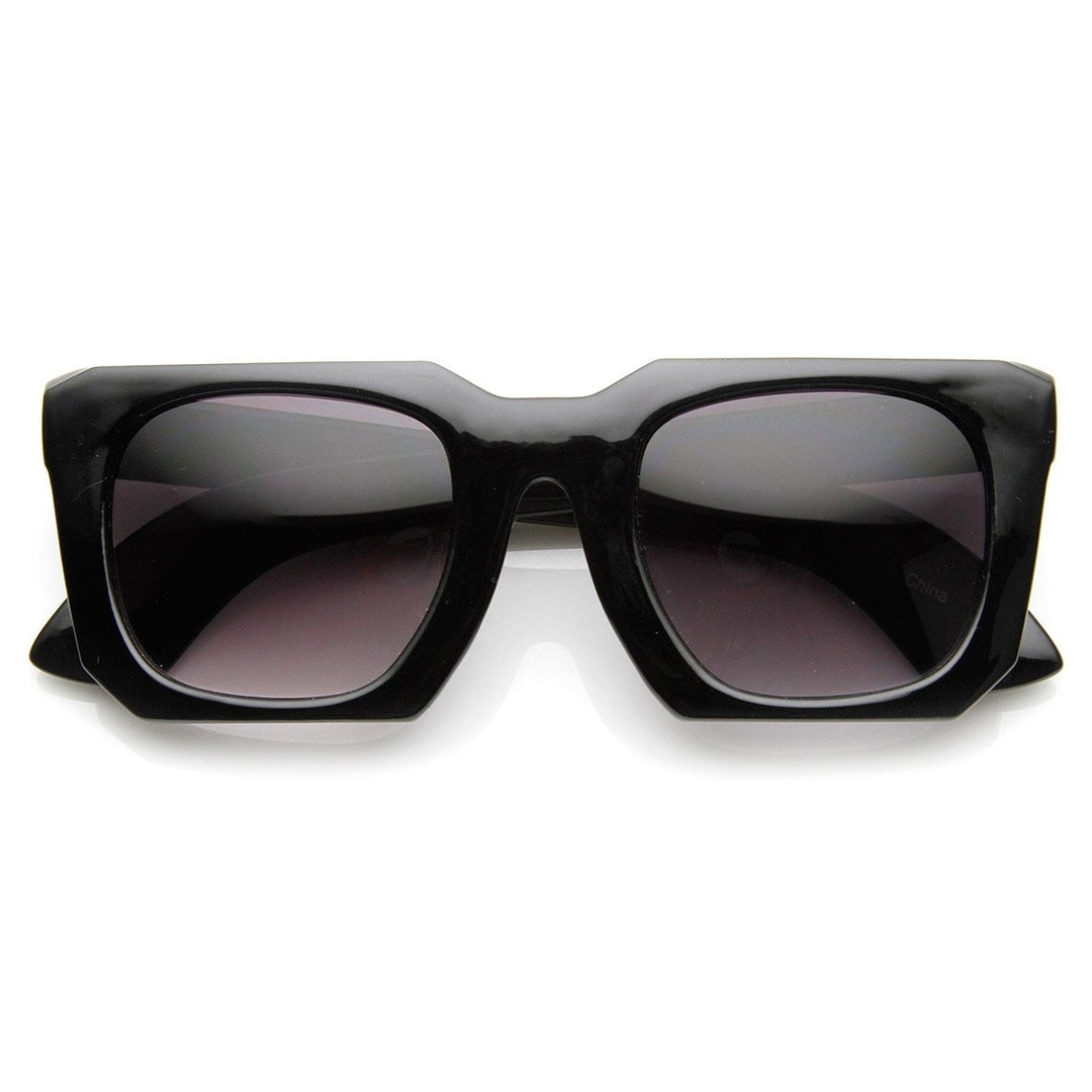Bold Square Angled Frame Mod Horn Rimmed Sunglasses Image 6