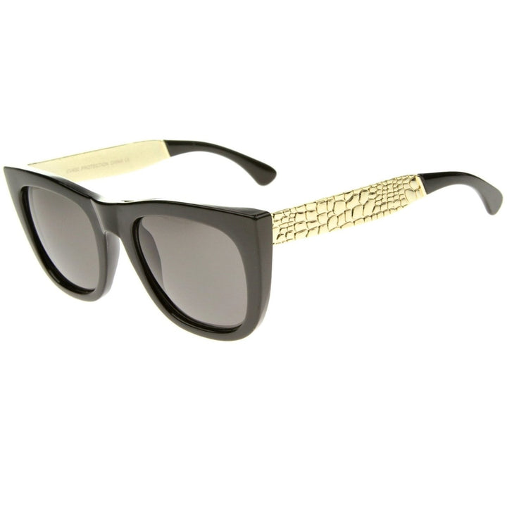 High Fashion Alligator Metal Temple Bold Rimmed Flat Top Sunglasses Image 3