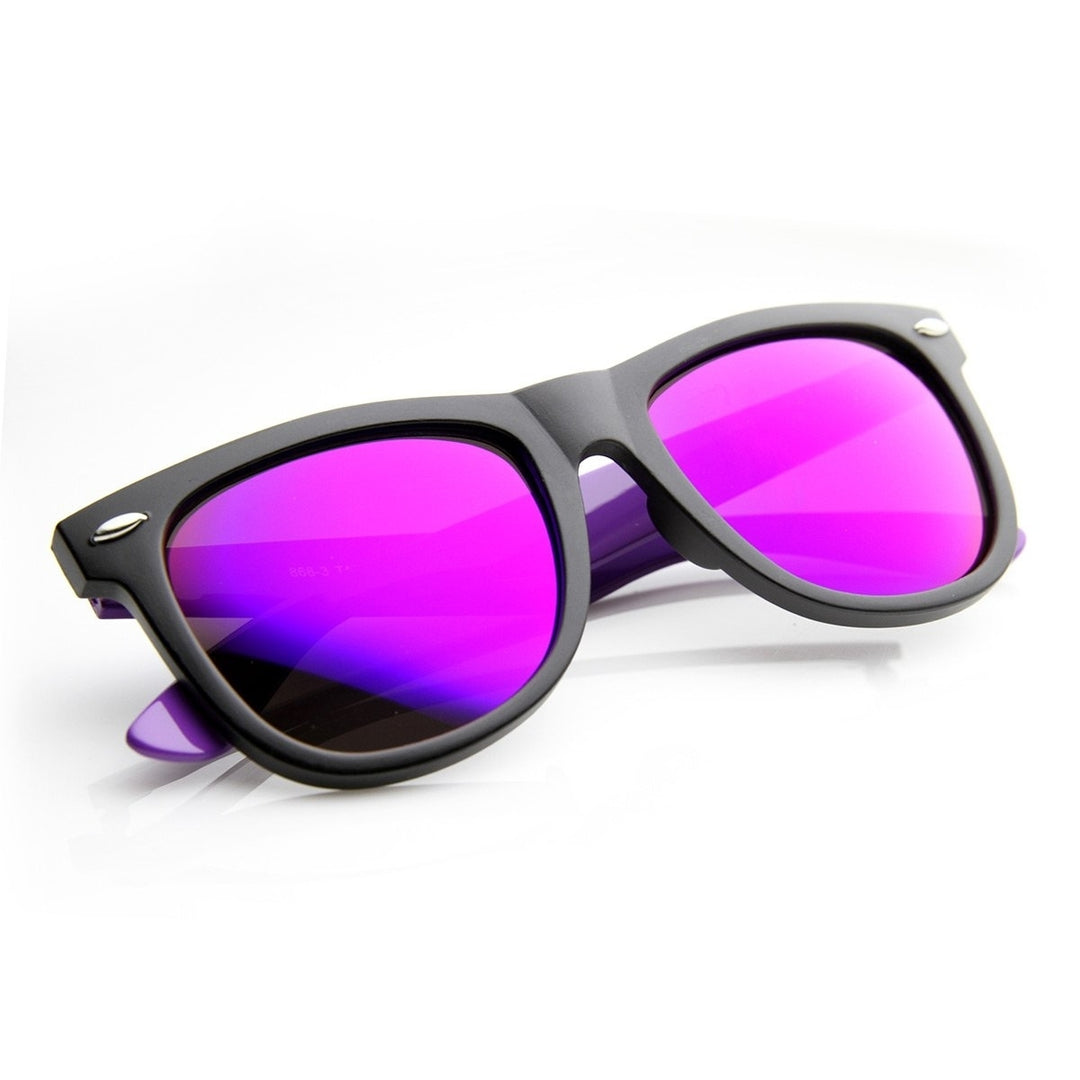 Large 2-Tone Flash Mirror Horn Rimmed Sunglasses Image 4