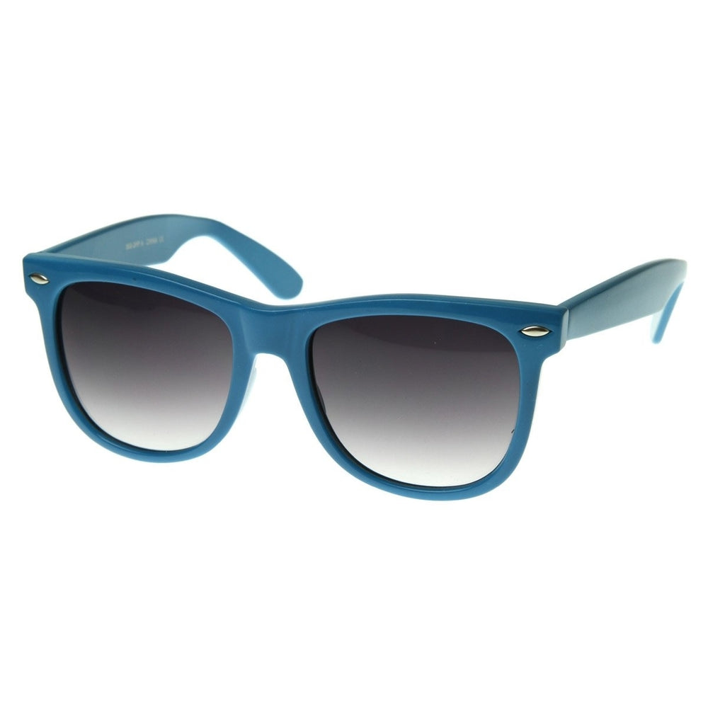 Large Classic Color Horn Rimmed Bright Retro Style Sunglasses Image 2