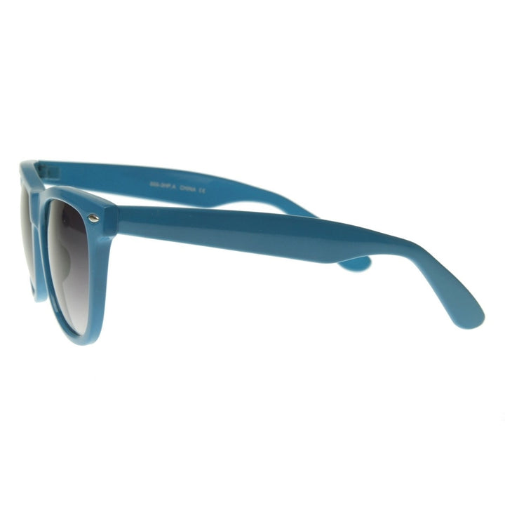 Large Classic Color Horn Rimmed Bright Retro Style Sunglasses Image 3