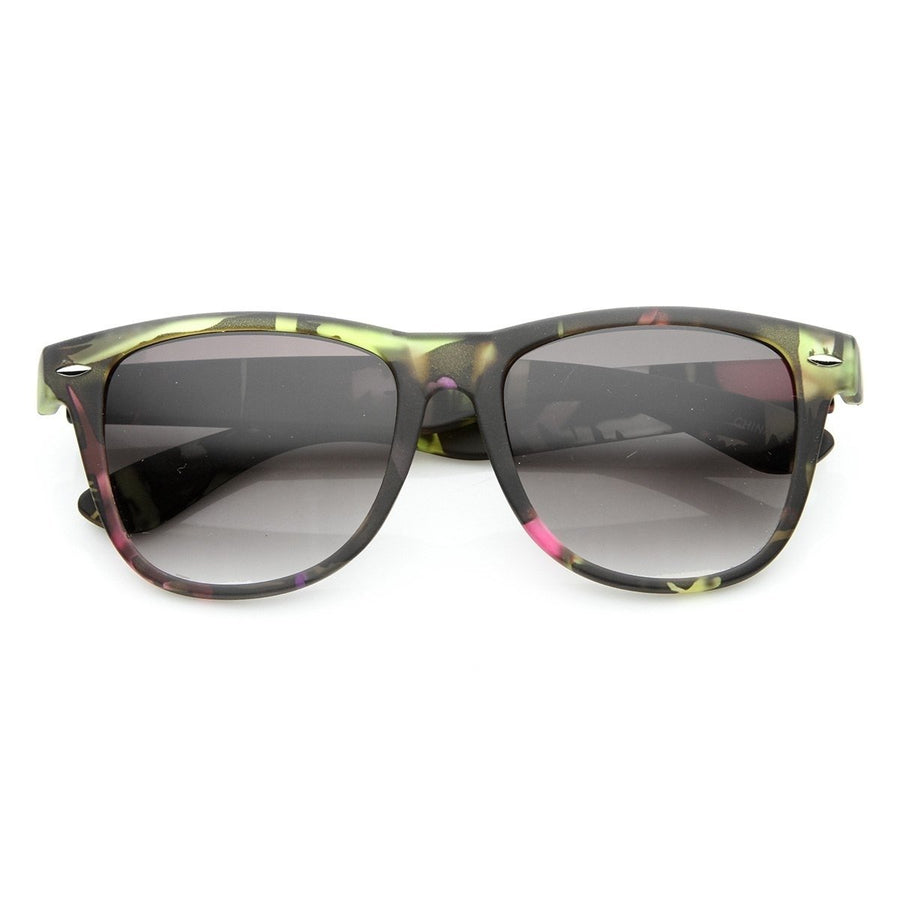 Large Floral Print Womens Fashion Horn Rimmed Sunglasses Image 1