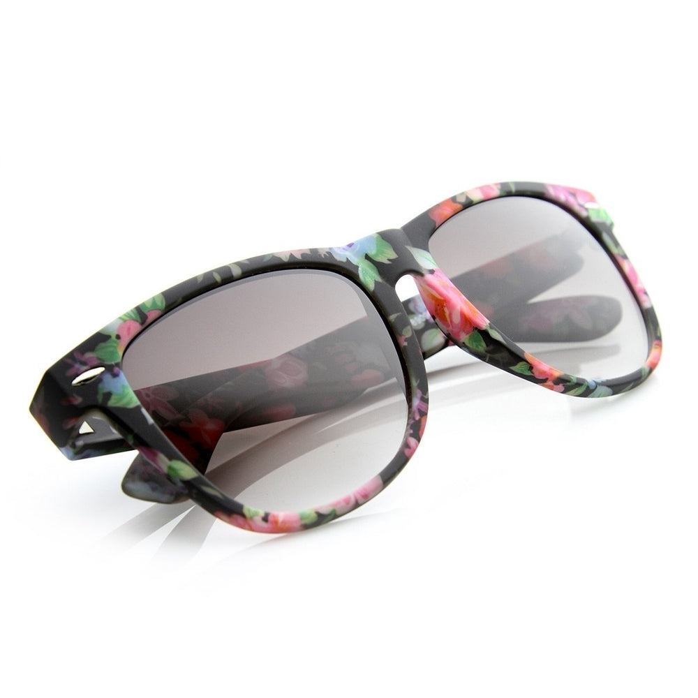 Large Floral Print Womens Fashion Horn Rimmed Sunglasses Image 2