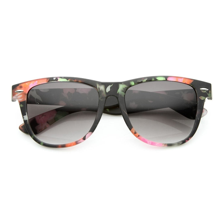 Large Floral Print Womens Fashion Horn Rimmed Sunglasses Image 4